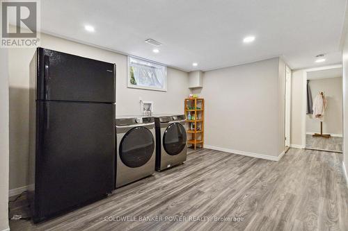 760 Fleet Street, London, ON - Indoor Photo Showing Laundry Room
