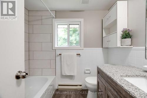 3 - 155 Water Street, Southwest Middlesex, ON - Indoor Photo Showing Bathroom