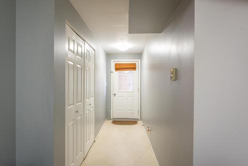 2465 Highway 3A, Nelson, BC - Indoor Photo Showing Other Room