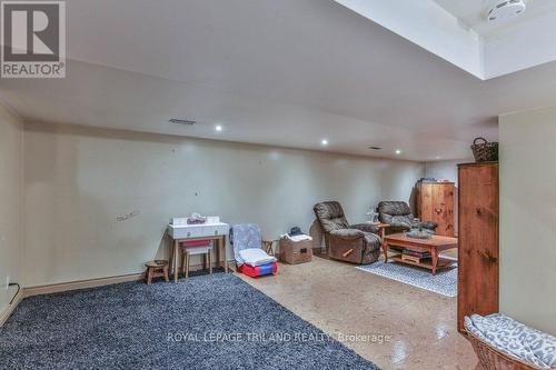 1511 Fremont Avenue, London, ON - Indoor Photo Showing Other Room
