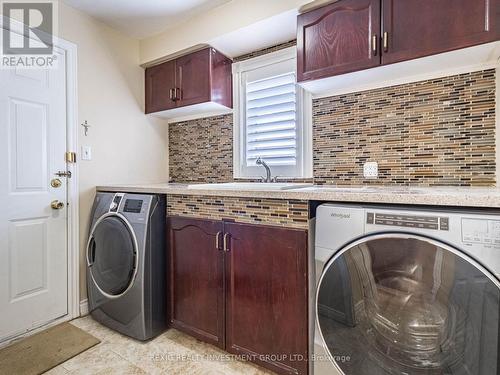 2857 Termini Terrace, Mississauga, ON - Indoor Photo Showing Laundry Room