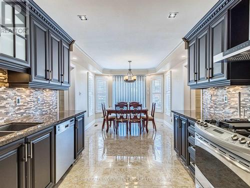 2857 Termini Terrace, Mississauga, ON - Indoor Photo Showing Kitchen With Stainless Steel Kitchen With Upgraded Kitchen