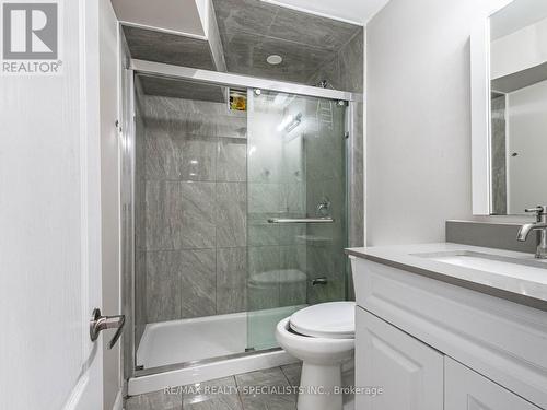 409 Edenbrook Hill Drive, Brampton, ON - Indoor Photo Showing Bathroom