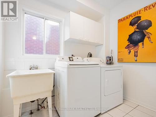 5756 Greensboro Drive, Mississauga, ON - Indoor Photo Showing Laundry Room