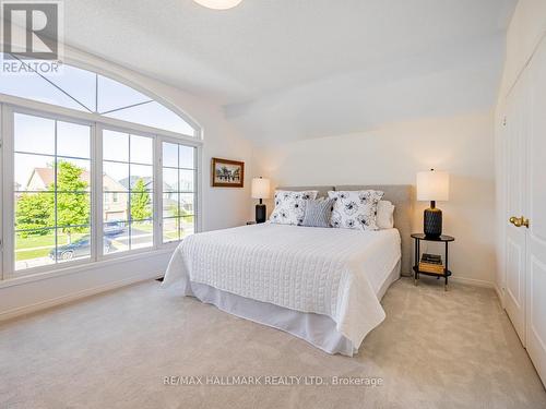 5756 Greensboro Drive, Mississauga, ON - Indoor Photo Showing Bedroom