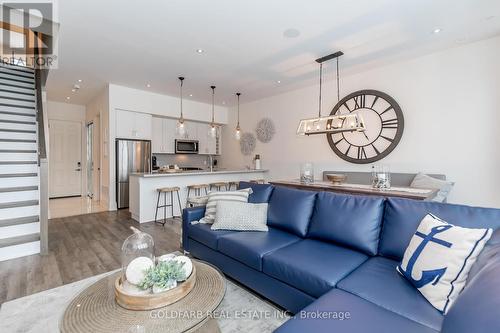 97 - 3771 Riva Avenue, Innisfil, ON - Indoor Photo Showing Living Room