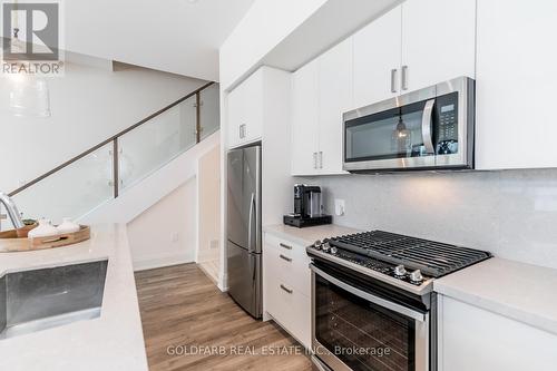 97 - 3771 Riva Avenue, Innisfil, ON - Indoor Photo Showing Kitchen