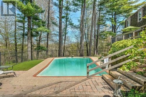 1527 Green Glade, Mississauga, ON - Outdoor With In Ground Pool