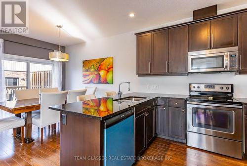 66 - 2235 Blackwater Road, London, ON - Indoor Photo Showing Kitchen