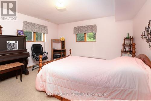 258 Floud'S Bridge Road, Quinte West, ON - Indoor Photo Showing Bedroom