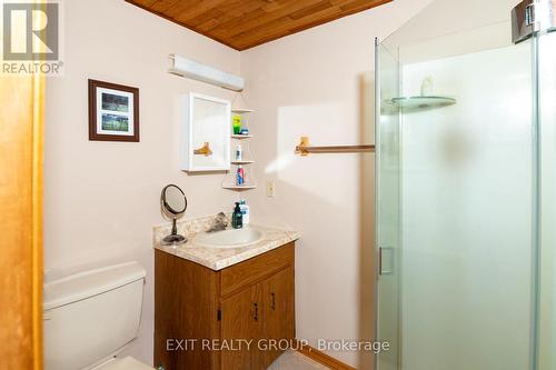 258 Floud'S Bridge Road, Quinte West, ON - Indoor Photo Showing Bathroom