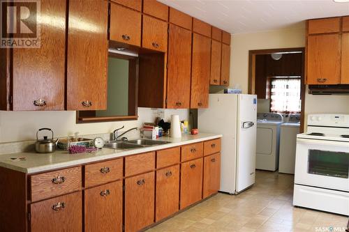 305 Cross Street, Maryfield, SK - Indoor Photo Showing Kitchen With Double Sink