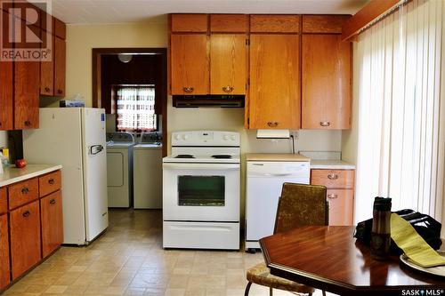 305 Cross Street, Maryfield, SK - Indoor Photo Showing Kitchen