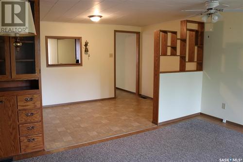 305 Cross Street, Maryfield, SK - Indoor Photo Showing Other Room