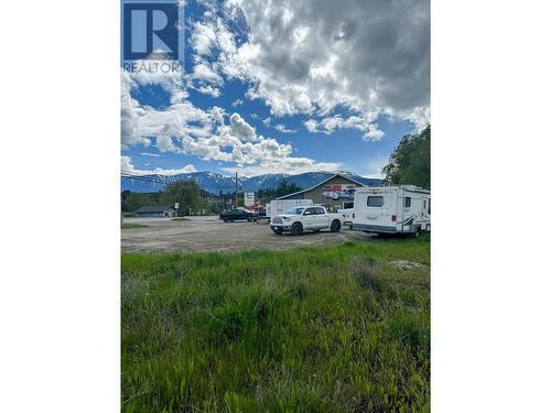 200 2Nd  Avenue, Invermere, BC 