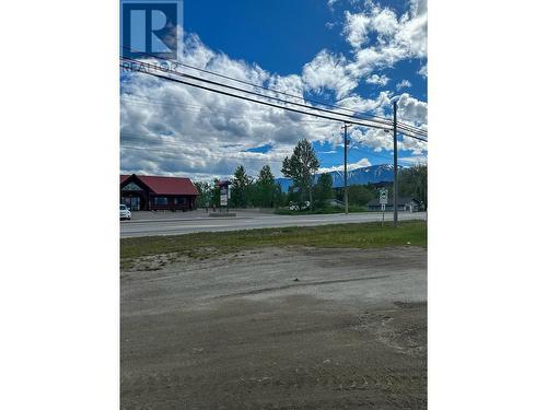 200 2Nd  Avenue, Invermere, BC 