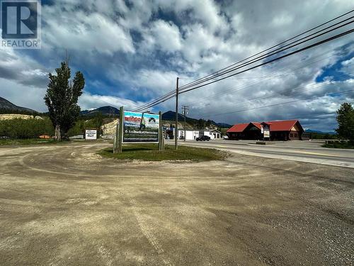 200 2Nd  Avenue, Invermere, BC 