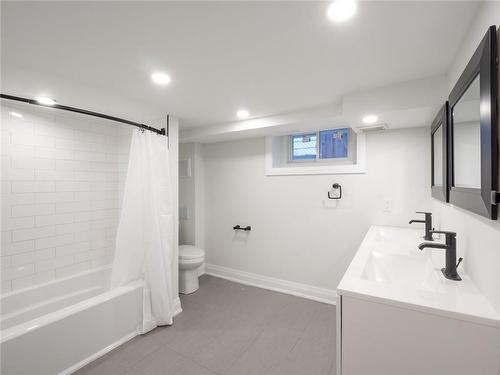 283 Parkdale Avenue N|Unit #2, Hamilton, ON - Indoor Photo Showing Bathroom