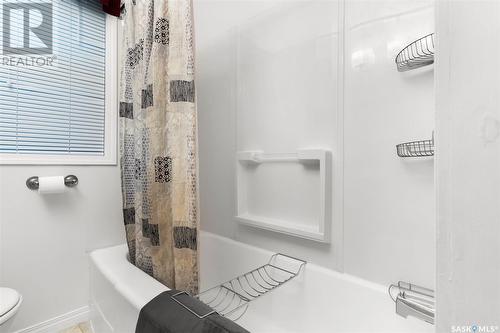 1941 Argyle Street, Regina, SK - Indoor Photo Showing Bathroom