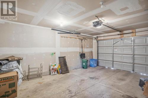 1920 Purcell Drive, London, ON - Indoor Photo Showing Garage