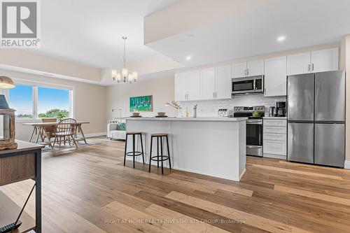 501 - 4514 Ontario Street, Lincoln, ON - Indoor Photo Showing Kitchen With Upgraded Kitchen