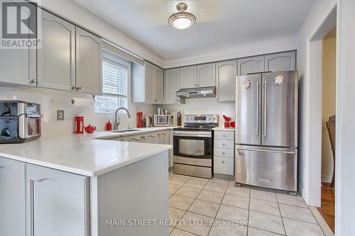 9 Silverstone Crescent, Georgina (Keswick South), ON - Indoor Photo Showing Kitchen