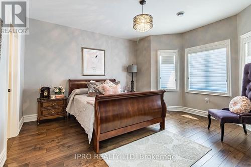 23 Glenbrook Boulevard, Brampton, ON - Indoor Photo Showing Bedroom