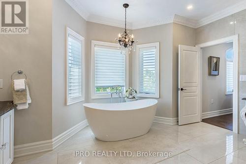 23 Glenbrook Boulevard, Brampton, ON - Indoor