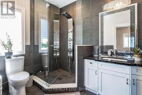 23 Glenbrook Boulevard, Brampton, ON - Indoor Photo Showing Bathroom