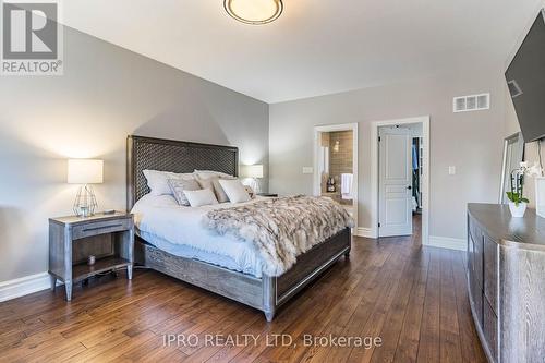 23 Glenbrook Boulevard, Brampton, ON - Indoor Photo Showing Bedroom