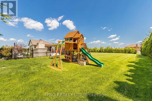 23 Glenbrook Boulevard, Brampton, ON - Outdoor