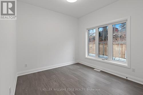 9 Santa Barbara Lane, Halton Hills, ON - Indoor Photo Showing Other Room