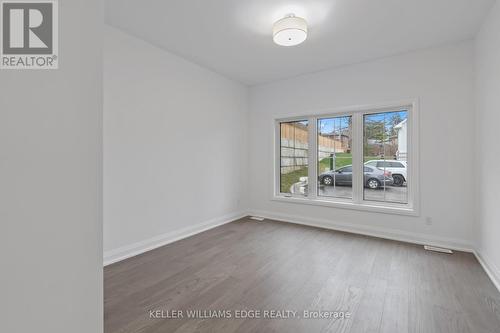 9 Santa Barbara Lane, Halton Hills, ON - Indoor Photo Showing Other Room