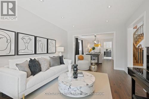 2243 Rodick Road, Markham, ON - Indoor Photo Showing Living Room
