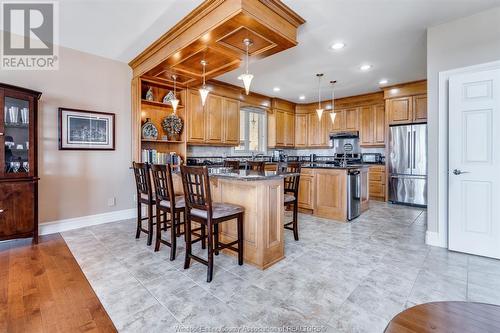 1 Mettawas Lane, Kingsville, ON - Indoor Photo Showing Kitchen