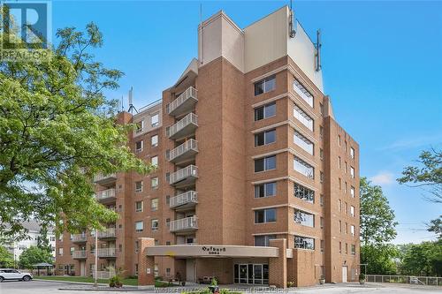 5064 Wyandotte East Unit# 201, Windsor, ON - Outdoor With Balcony With Facade