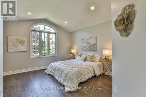 16 Pinehurst Drive, Thames Centre (Dorchester), ON - Indoor Photo Showing Bedroom