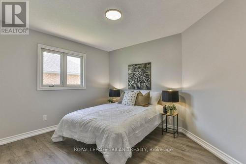 16 Pinehurst Drive, Thames Centre (Dorchester), ON - Indoor Photo Showing Bedroom