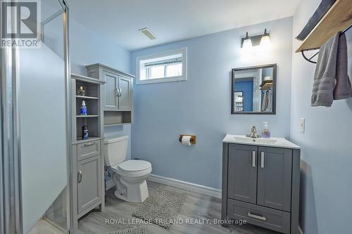 309 Burlington Crescent, London, ON - Indoor Photo Showing Bathroom