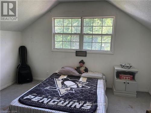 2442 Highway 520, Burk'S Falls, ON - Indoor Photo Showing Bedroom