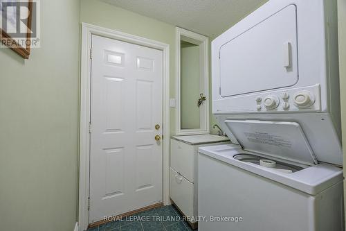 3 - 448 Commissioners Road E, London, ON - Indoor Photo Showing Laundry Room