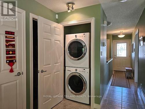 7 - 410 Burwell Road, St. Thomas, ON - Indoor Photo Showing Laundry Room