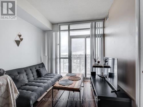 3616 - 15 Iceboat Terrace, Toronto, ON - Indoor Photo Showing Living Room