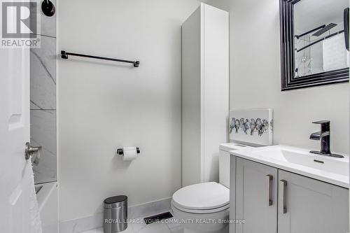 99 Ondrey Street, Bradford West Gwillimbury, ON - Indoor Photo Showing Bathroom