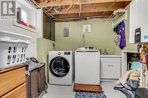 99 Ondrey Street, Bradford West Gwillimbury, ON - Indoor Photo Showing Laundry Room