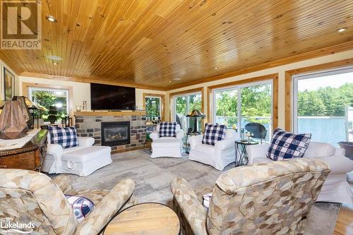 45 Woods Lane, Port Severn, ON - Indoor Photo Showing Living Room With Fireplace