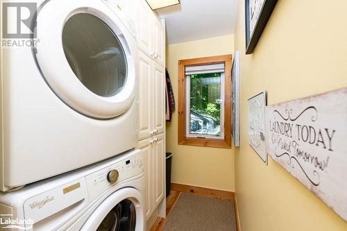 45 Woods Lane, Port Severn, ON - Indoor Photo Showing Laundry Room