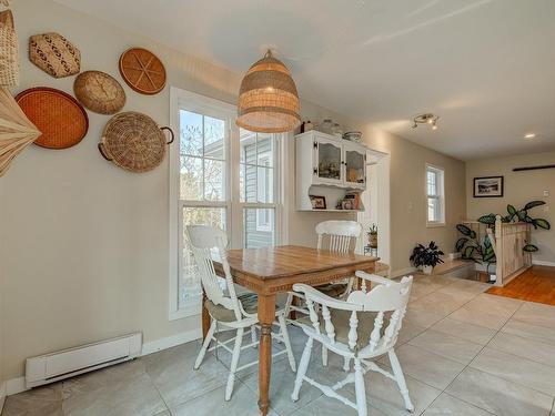 Dining room - 3025 Mtée Adam, Saint-Hyacinthe, QC - Indoor Photo Showing Dining Room