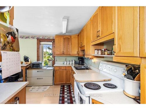 146 Toronto St, Grey Highlands, ON - Indoor Photo Showing Kitchen With Double Sink