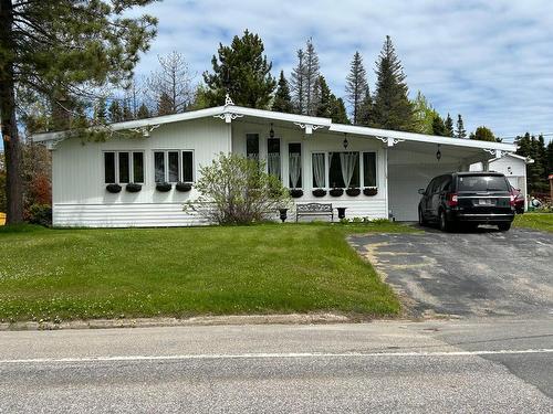 Frontage - 104 Rue Des Rochelois, Port-Cartier, QC - Outdoor